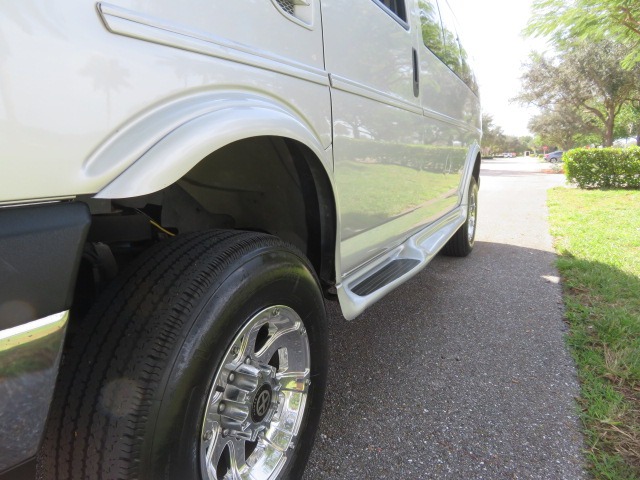 2017 GMC Savana - 1GTW7AFG6H1259212 - Image #29
