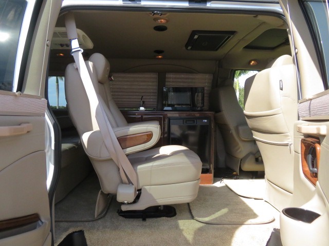 2017 GMC Savana - 1GTW7AFG6H1259212 - Image #42