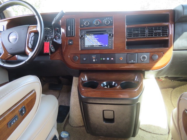 2017 GMC Savana - 1GTW7AFG6H1259212 - Image #49