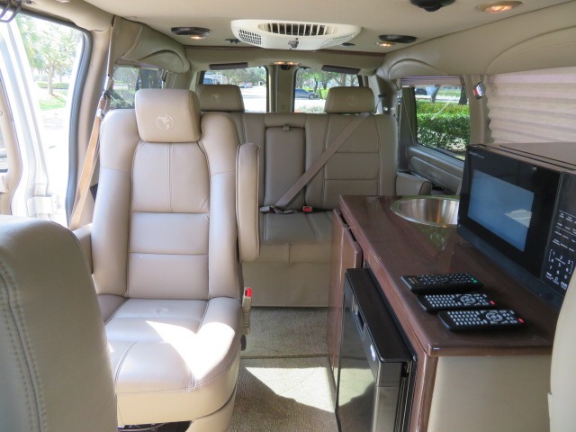 2017 GMC Savana - 1GTW7AFG6H1259212 - Image #56