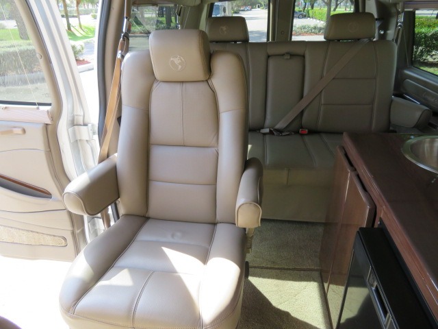 2017 GMC Savana - 1GTW7AFG6H1259212 - Image #57