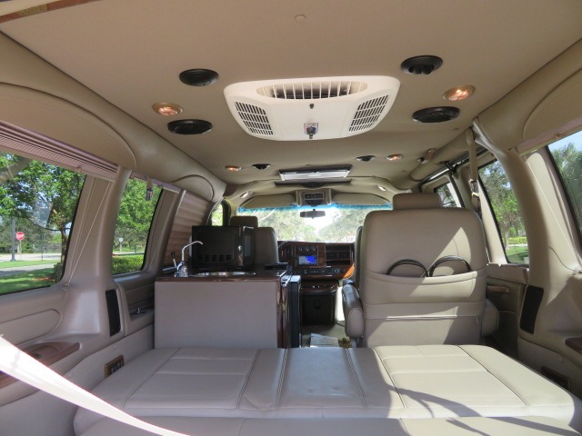 2017 GMC Savana - 1GTW7AFG6H1259212 - Image #65