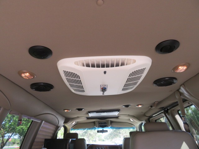 2017 GMC Savana - 1GTW7AFG6H1259212 - Image #67