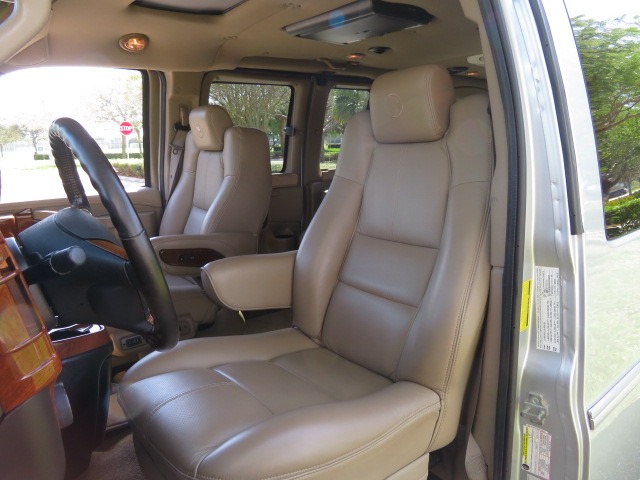 2017 GMC Savana - 1GTW7AFG6H1259212 - Image #73