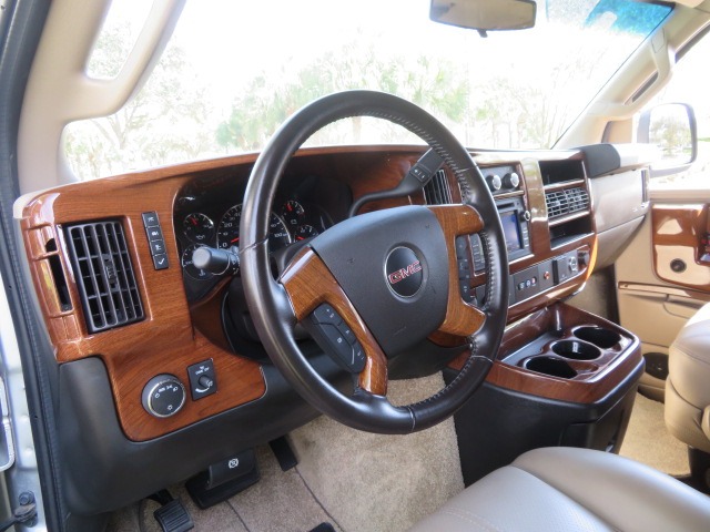 2017 GMC Savana - 1GTW7AFG6H1259212 - Image #74