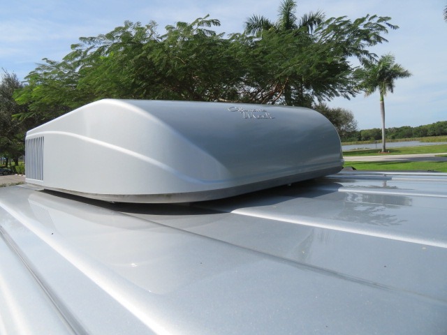 2017 GMC Savana - 1GTW7AFG6H1259212 - Image #88